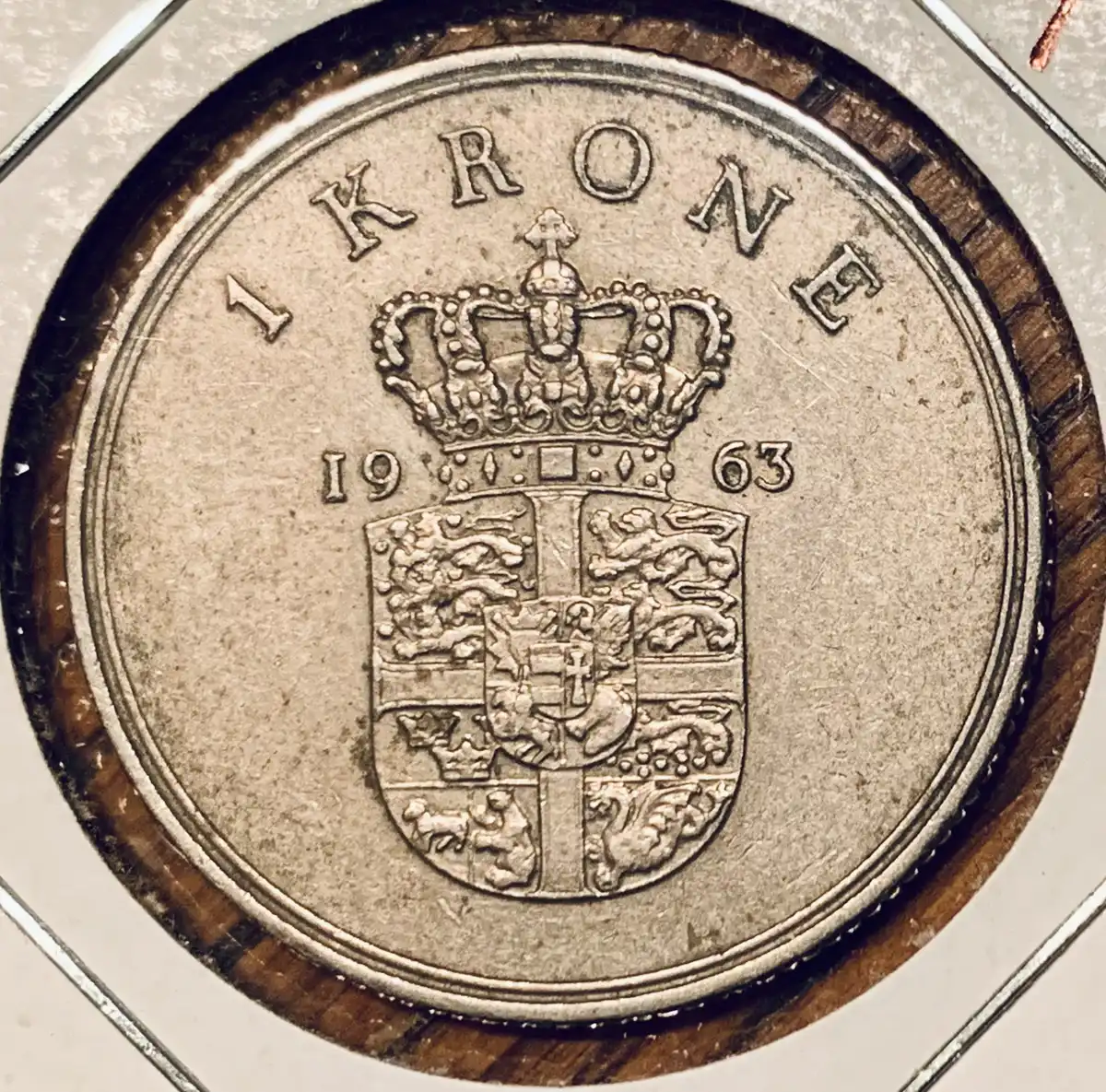 Around-The-World-With-Coins---A-Coin-Geography-Game